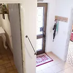 Holiday home Glockenbruchweg Familien Mit 800qm Umzaeunten Garten, Bbq Pavilion, Gratis Fruehstueck, Parkplaetze, Wifi, Lage, So Privat Zu Hause Kassel