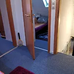 Holiday home Glockenbruchweg Familien Mit 800qm Umzaeunten Garten, Bbq Pavilion, Gratis Fruehstueck, Parkplaetze, Wifi, Lage, So Privat Zu Hause