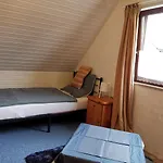 Glockenbruchweg Familien Mit 800qm Umzaeunten Garten, Bbq Pavilion, Gratis Fruehstueck, Parkplaetze, Wifi, Lage, So Privat Zu Hause Holiday home