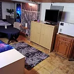 Glockenbruchweg Familien Mit 800qm Umzaeunten Garten, Bbq Pavilion, Gratis Fruehstueck, Parkplaetze, Wifi, Lage, So Privat Zu Hause Holiday home *