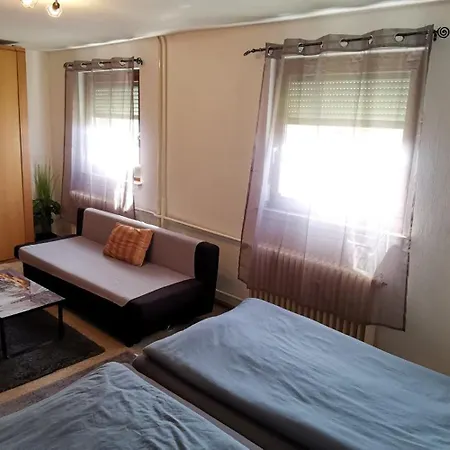 Glockenbruchweg, Familien Mit 800qm Umzaeunten Garten, Grill Pavillon, Gratis Fruehstueck, Parkplaetze, Wifi, So Privat Zu Hause *