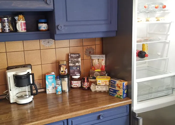 別荘 Ganzes 120Qm Komfort Ferienhaus Mit 800Qm Umzaeunten Garten, 4 Schlafzimmer, Private Kueche, Wohnzimmer, Badezimmer Und Wc, Inkl Gratis Fruehstueck, Parkplaetze, Wifi, Top Lage, So Privat Wie Zu Hause カッセル