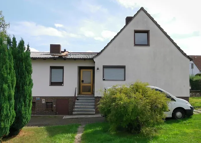 Ganzes 120Qm Komfort Ferienhaus Mit 800Qm Umzaeunten Garten, 4 Schlafzimmer, Private Kueche, Wohnzimmer, Badezimmer Und Wc, Inkl Gratis Fruehstueck, Parkplaetze, Wifi, Top Lage, So Privat Wie Zu Hause * カッセル