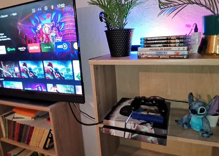 Ganzes 120Qm Komfort Ferienhaus Mit 800Qm Umzaeunten Garten, 4 Schlafzimmer, Private Kueche, Wohnzimmer, Badezimmer Und Wc, Inkl Gratis Fruehstueck, Parkplaetze, Wifi, Top Lage, So Privat Wie Zu Hause * カッセル