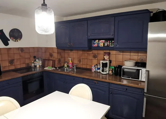 度假居 Ganzes Ferienhaus Familien Resort Mit 800Qm Umzaeunten Garten, Inkl Gratis Fruehstueck, Parkplaetze, Wifi, Kassel Top Lage, So Privat Wie Zu Hause