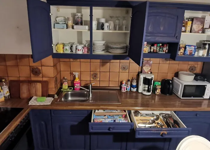 度假居 Ganzes Ferienhaus Familien Resort Mit 800Qm Umzaeunten Garten, Inkl Gratis Fruehstueck, Parkplaetze, Wifi, Kassel Top Lage, So Privat Wie Zu Hause *