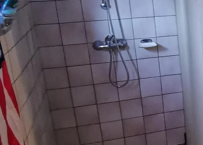 بيت للعطل Ganzes Familien Mit 800qm Umzaeunten Garten, Inkl Gratis Fruehstueck, Parkplaetze, Wifi, Lage, So Privat Zu Hause كاسيل